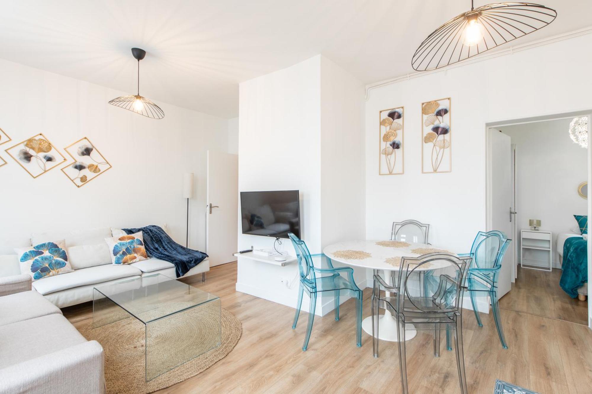 Spacious And Bright 2-Bedroom Large Apartment Very Close To Paris - Near Metro ボローニュ・ビランクー エクステリア 写真