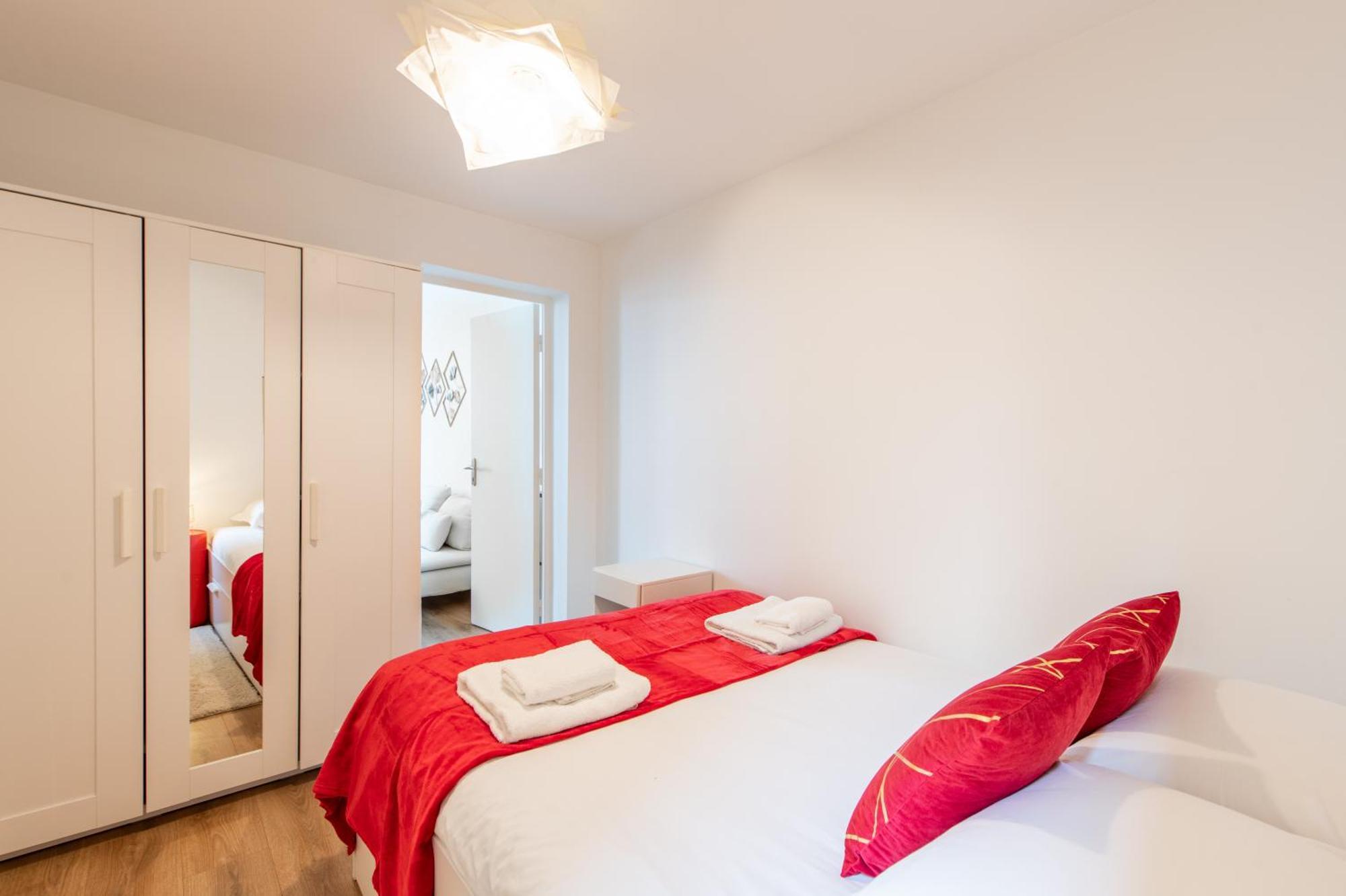 Spacious And Bright 2-Bedroom Large Apartment Very Close To Paris - Near Metro ボローニュ・ビランクー エクステリア 写真
