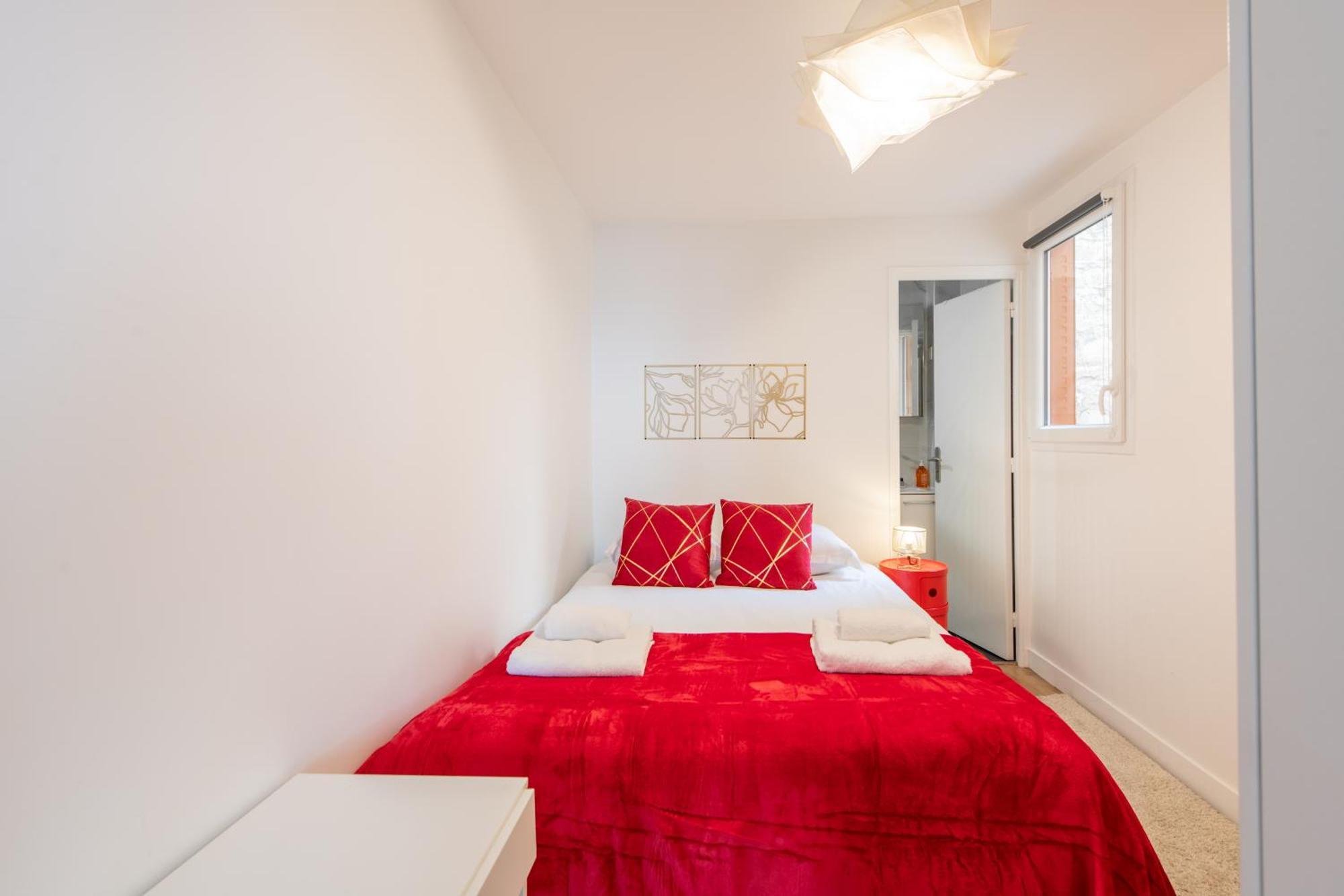 Spacious And Bright 2-Bedroom Large Apartment Very Close To Paris - Near Metro ボローニュ・ビランクー エクステリア 写真