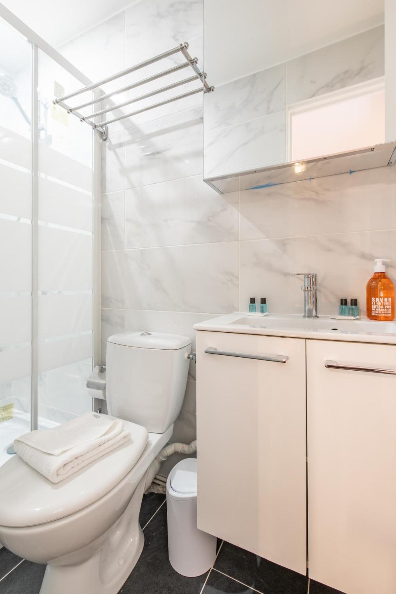 Spacious And Bright 2-Bedroom Large Apartment Very Close To Paris - Near Metro ボローニュ・ビランクー エクステリア 写真