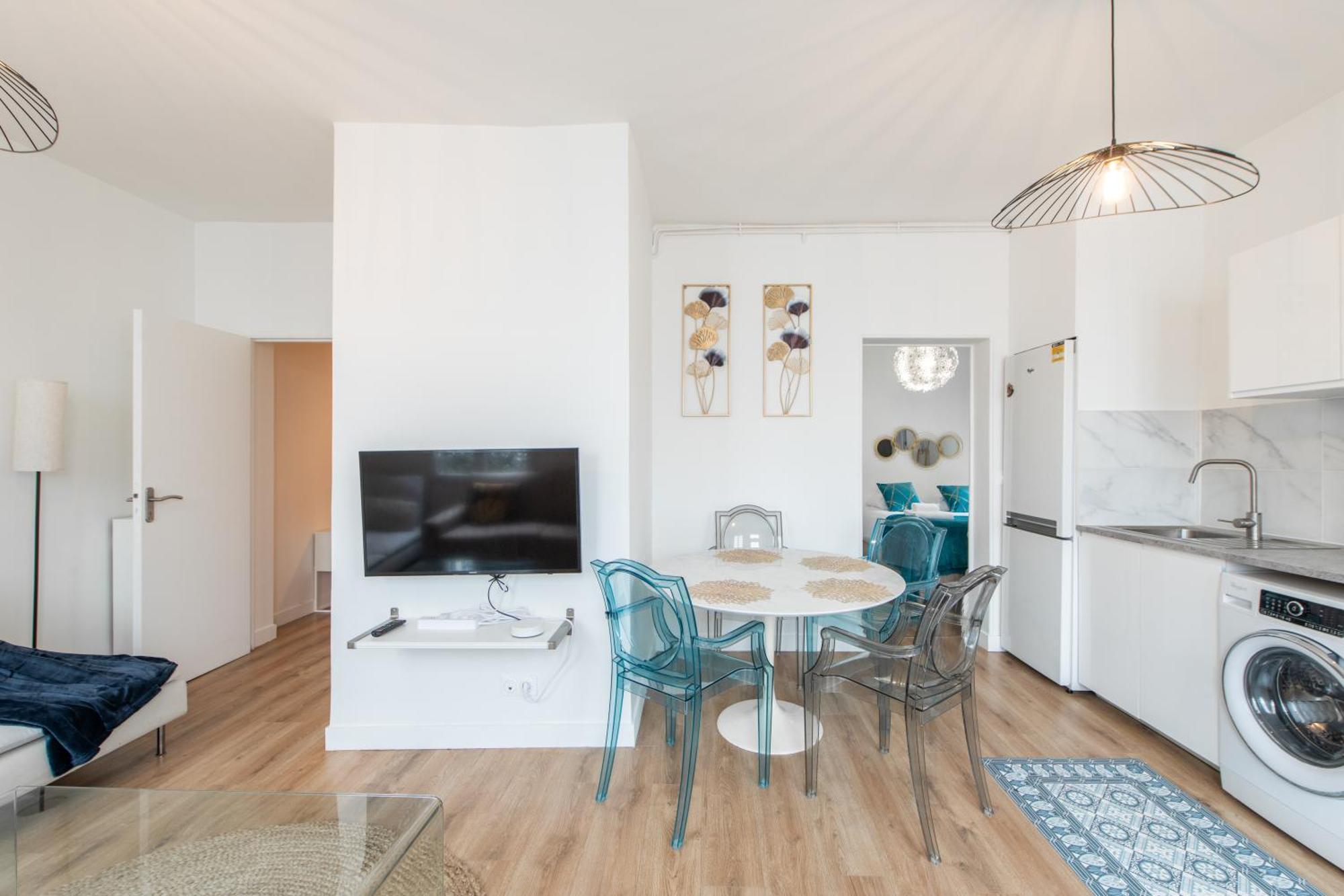 Spacious And Bright 2-Bedroom Large Apartment Very Close To Paris - Near Metro ボローニュ・ビランクー エクステリア 写真