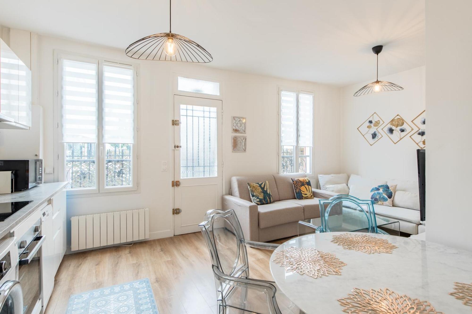 Spacious And Bright 2-Bedroom Large Apartment Very Close To Paris - Near Metro ボローニュ・ビランクー エクステリア 写真